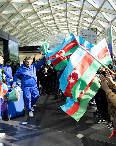 Пример для молодёжи с нарушением слуха: Джошгун Алиев