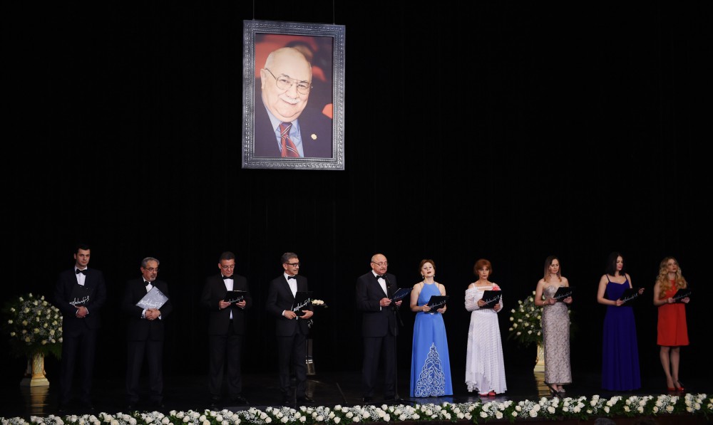 14949559942437853925_1000x669