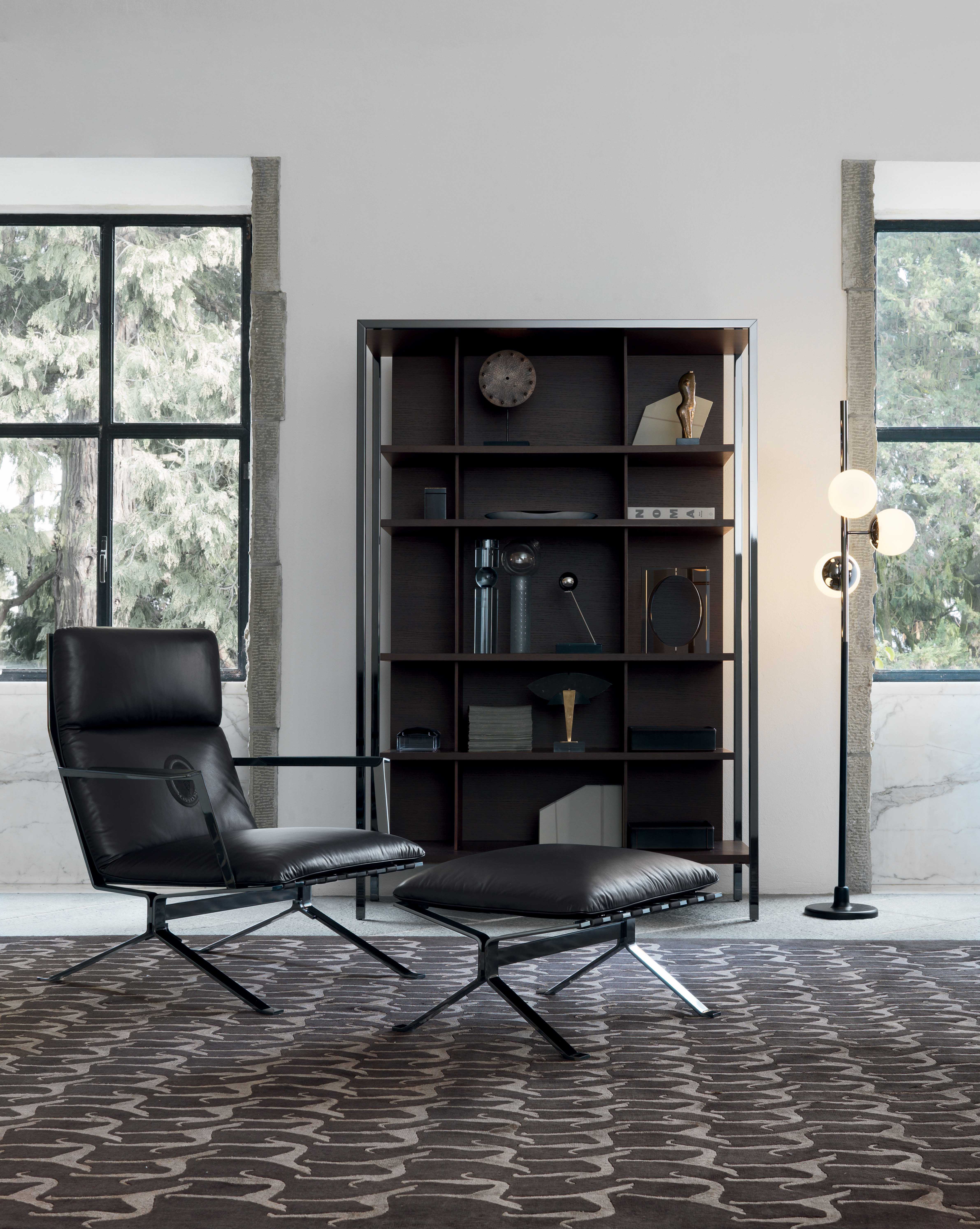 tr_sit_414_armchairs__footstool_bridge_bookshelf__greyhound_rug