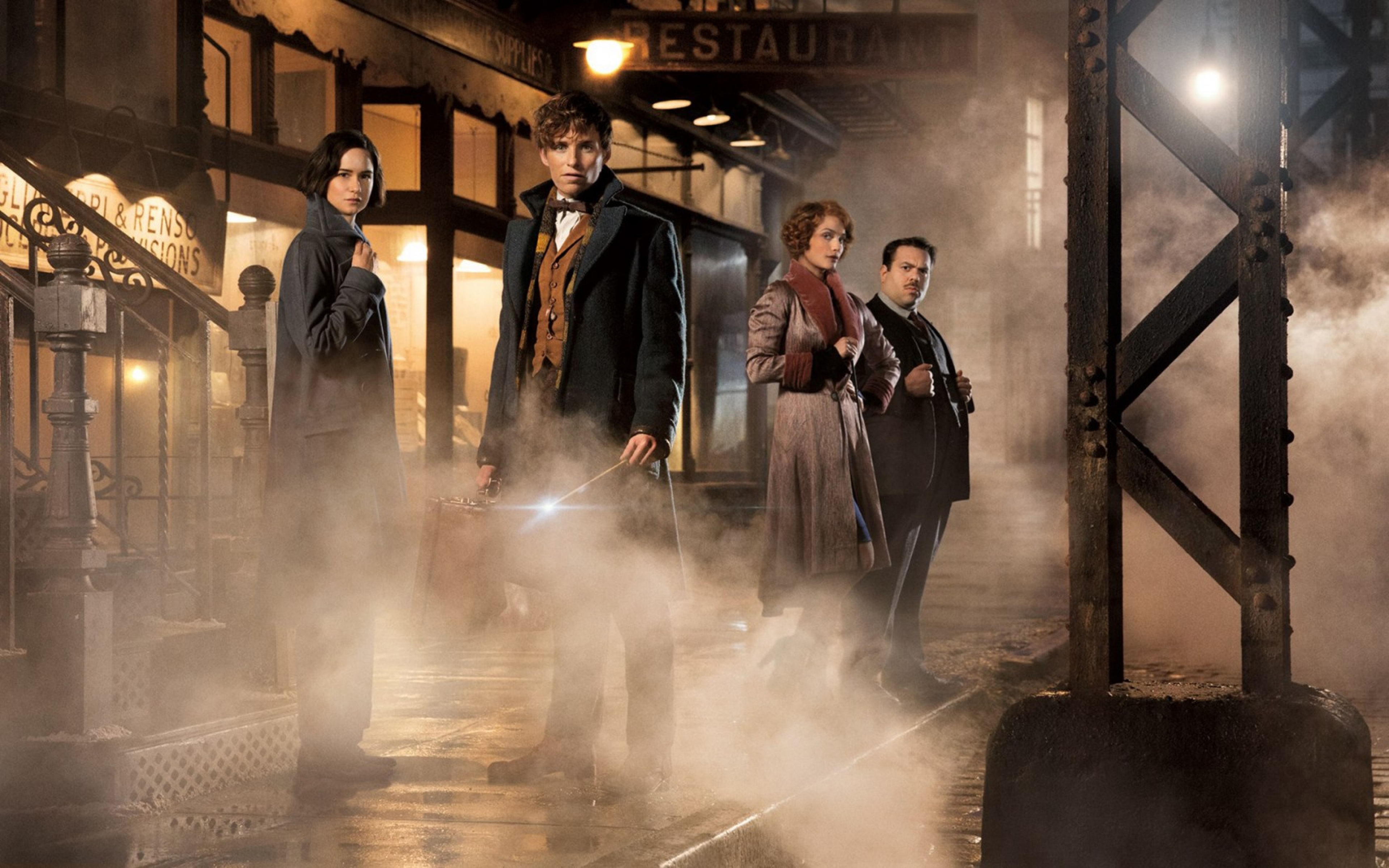 fantastic_beasts_and_where_to_find_them_eddie_redmayne_katherine_waterston_alison_sudol_dan_fogler_110289_3840x2400