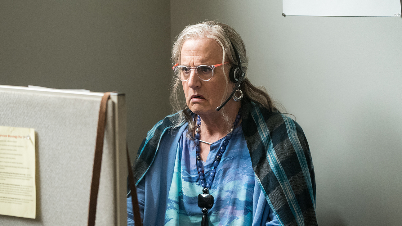 transparent_jeffrey_tambor_301_h_2016