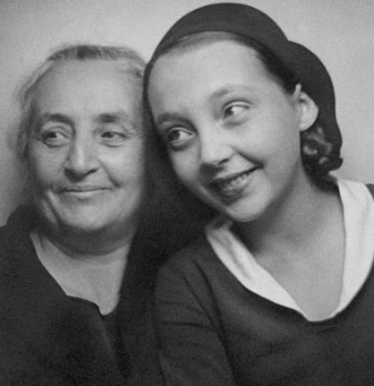 Маргерит Дюрас с матерью Мари Донадье