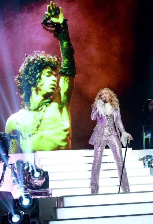 2016 Billboard Music Awards - Show