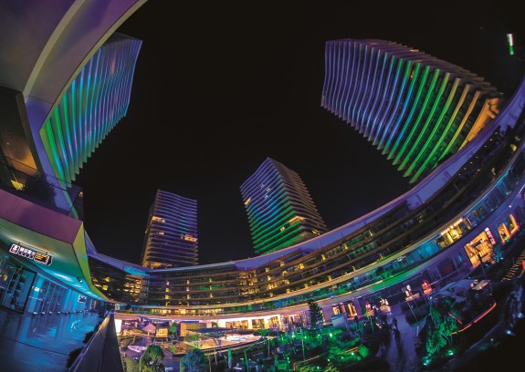 1447435558_Kari_Kola_Light_is_Here