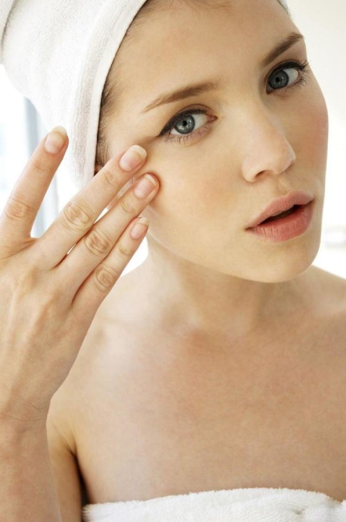 kak-zamaskirovat-meshki-pod-glazami