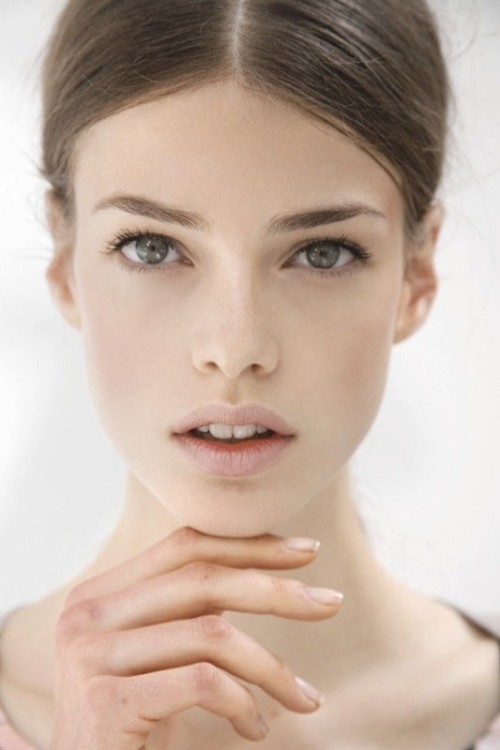 20-gorgeous-nude-makeup-ideas-to-look-great-on-your-wedding-day-3