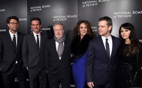 NEW YORK, NY - JANUARY 05: (L-R) Michael Schaefer, Simon Kinberg, Ridley Scott, Giannina Facio, Matt Damon, and Luciana Barroso attend 2015 National Board of Review Gala at Cipriani 42nd Street on January 5, 2016 in New York City. (Photo by Jamie McCarthy/Getty Images)