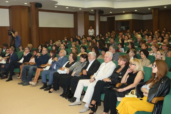 14443133214396560937_1000x669