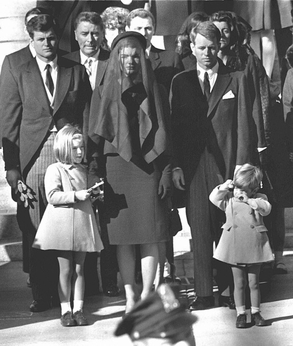 (FILES)Jacqueline Kennedy(C) stands with