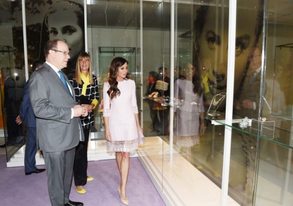 first_lady_exhibidion_9