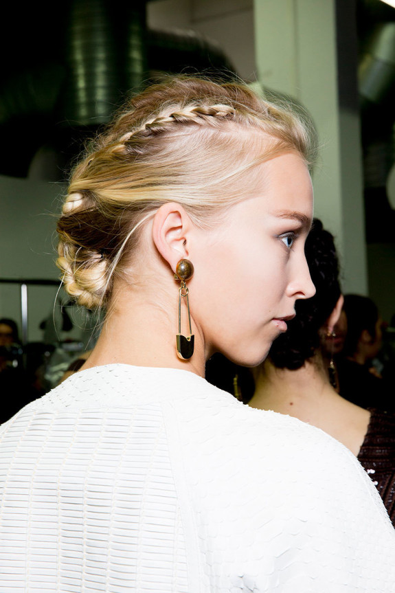 giorgio-armani-rtw-ss-15-backstage-12