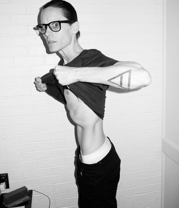 Jared-Leto-Shows-Off-Emaciated-Frame-in-Shocking-New-Pics-2