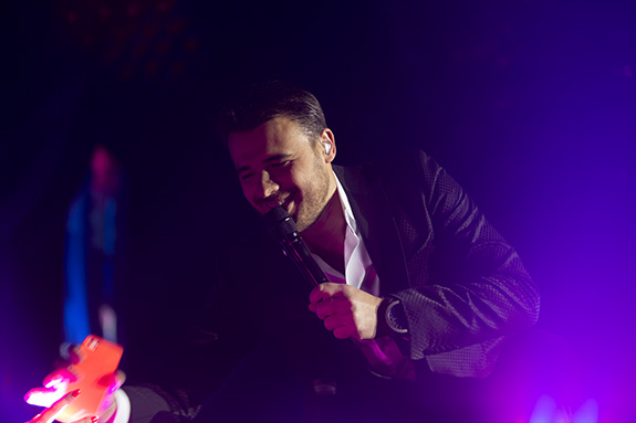 051A7336CM051A7336 copy