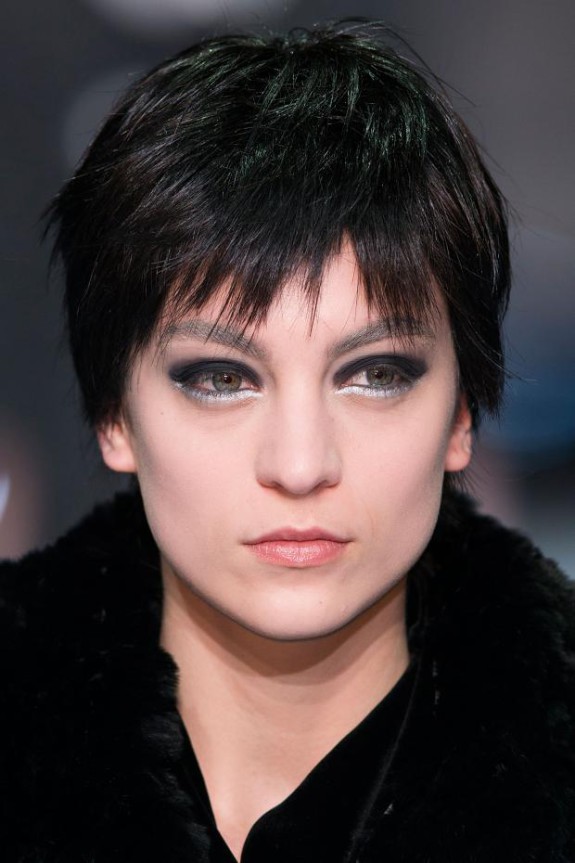 022114022114emporio-armani-beauty-autumn-fall-winter-2014-mfw7