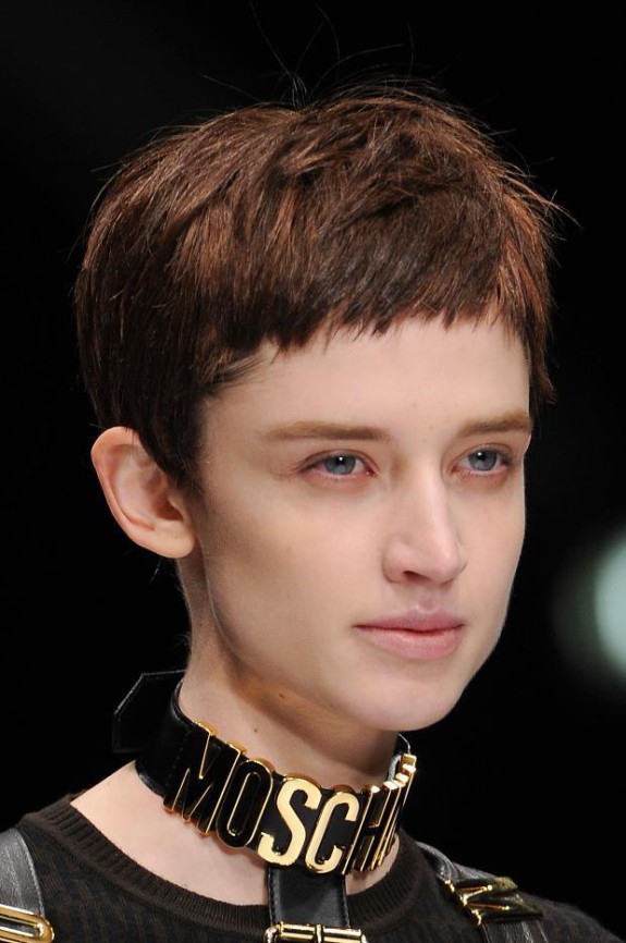 moschino-beauty-autumn-fall-winter-2014-mfw27