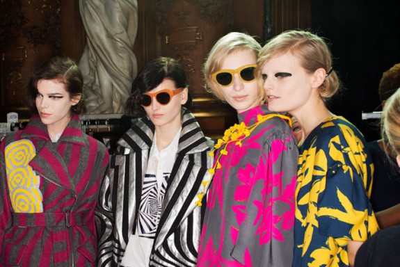 van_noten_backstage_waw1415_009