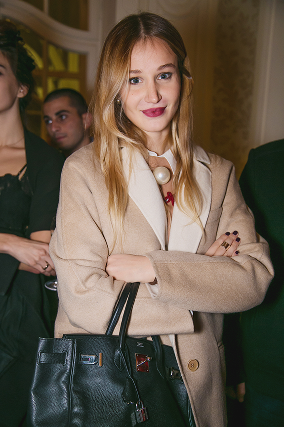 ANNA KOSTOMAROVA (33) copy