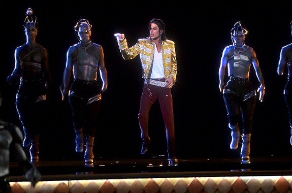 michael-jackson-hologram-billboard-music-awards-650