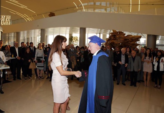 1601338_427823590695262_6101994151843227860_n