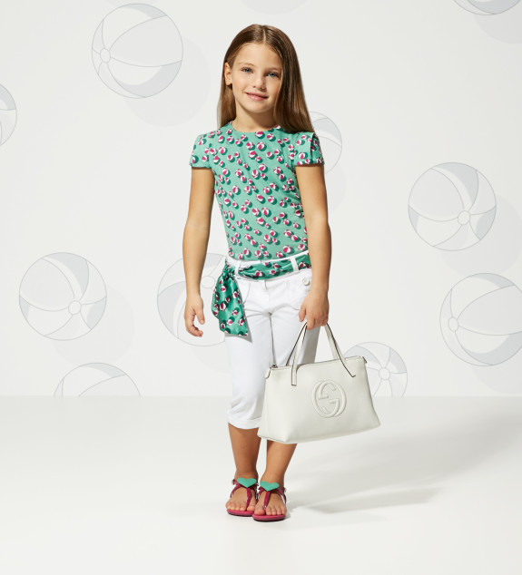 eu_cr14_mn_jrtw_27_001_web_look_zoomin