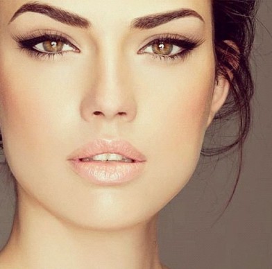 beauty-brunette-eyes-girl-Favim.com-937696