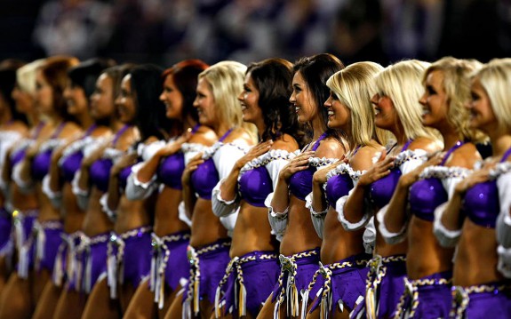 minnesota_vikings_cheerleaders_wallpaper_-_1280x800