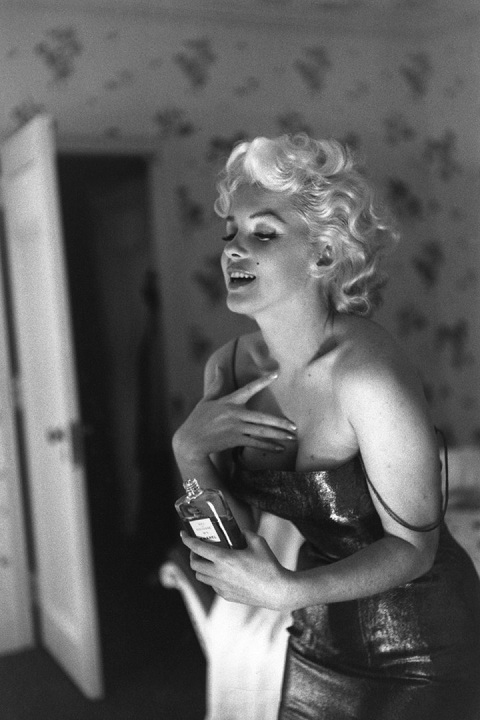 marilyn-monroe_glamour_17oct13_pr_b_720x1080 (1)