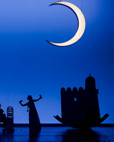 В Азербайджанском Государственном Академическом музыкальном театре Дом Cartier представил закрытую премьеру спектакля «Волшебная песнь»